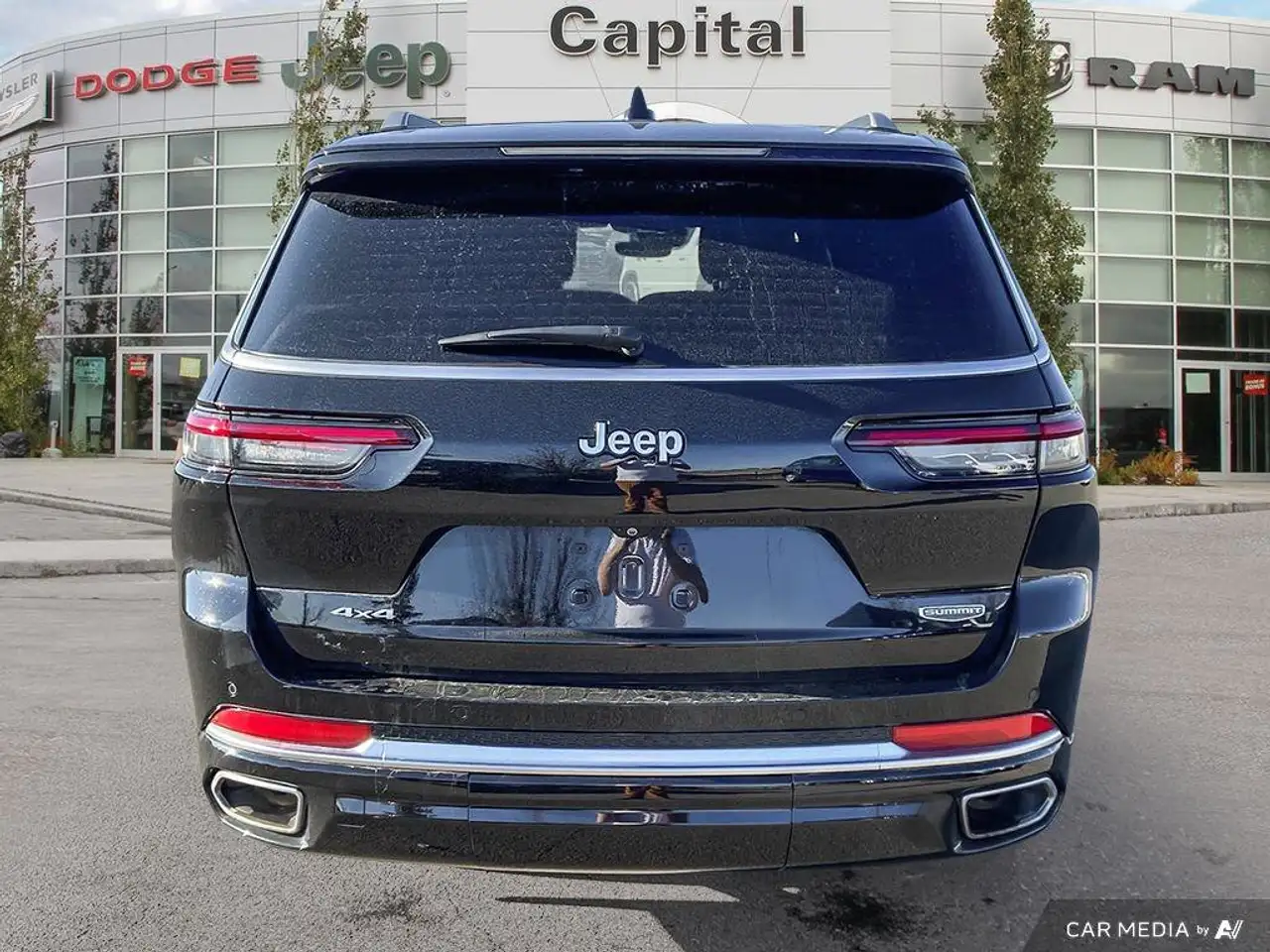 Jeep Grand Cherokee photo Jeep Grand Cherokee