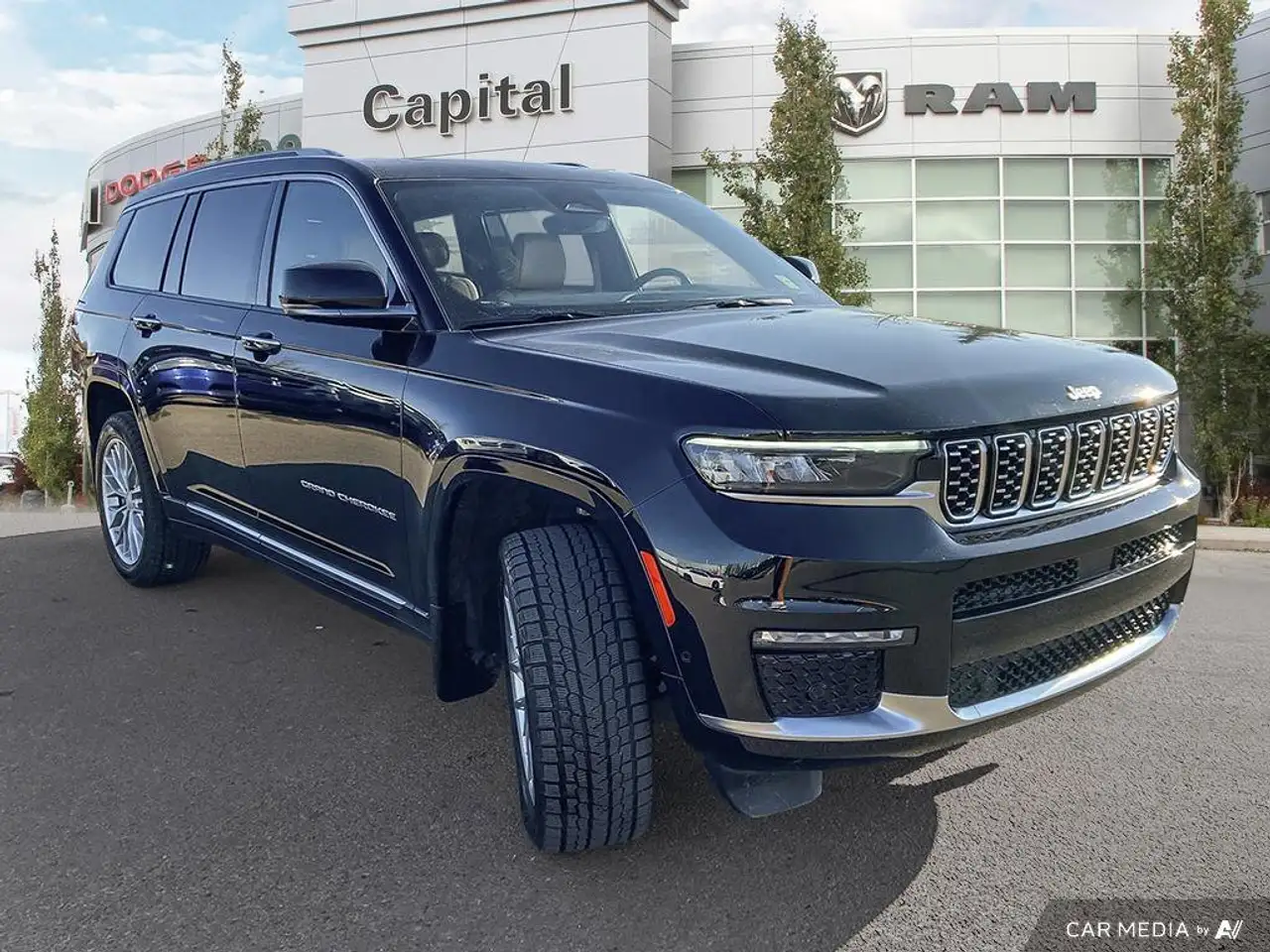 Jeep Grand Cherokee photo Jeep Grand Cherokee