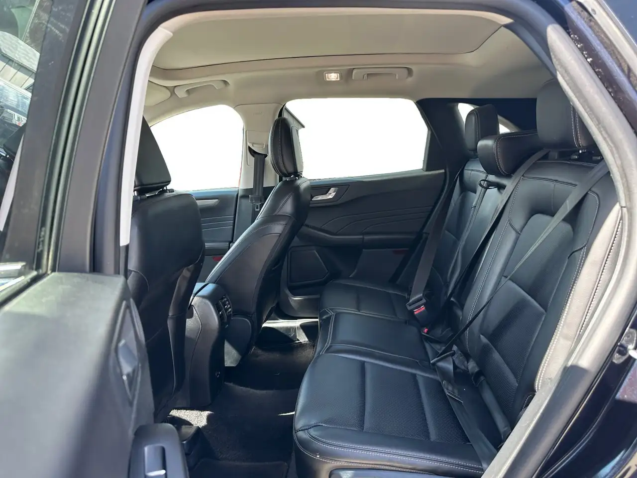 Ford Escape photo Ford Escape