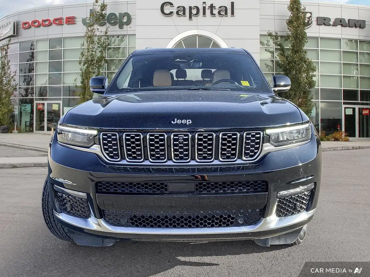 Jeep Grand Cherokee photo Jeep Grand Cherokee