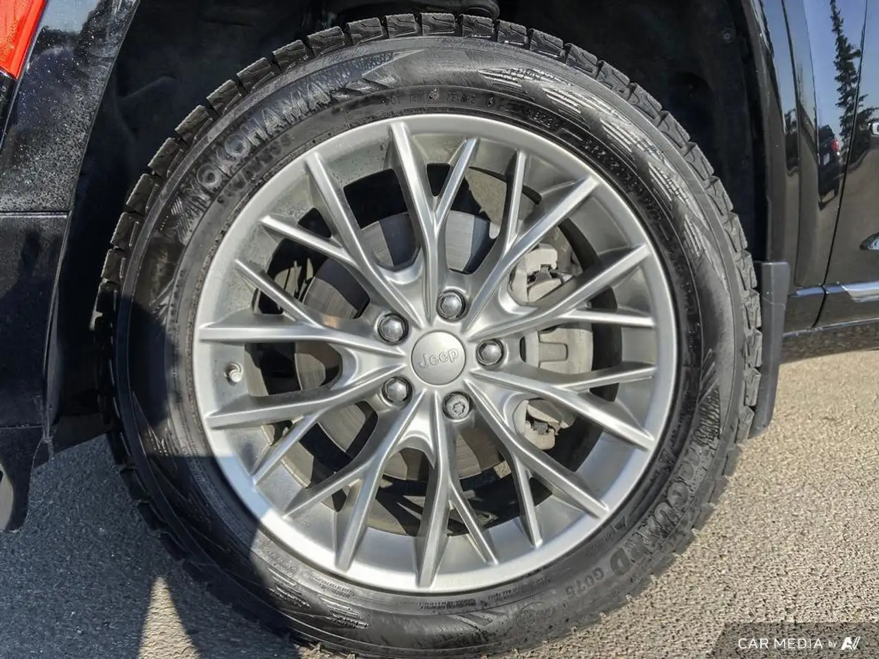 Jeep Grand Cherokee photo Jeep Grand Cherokee