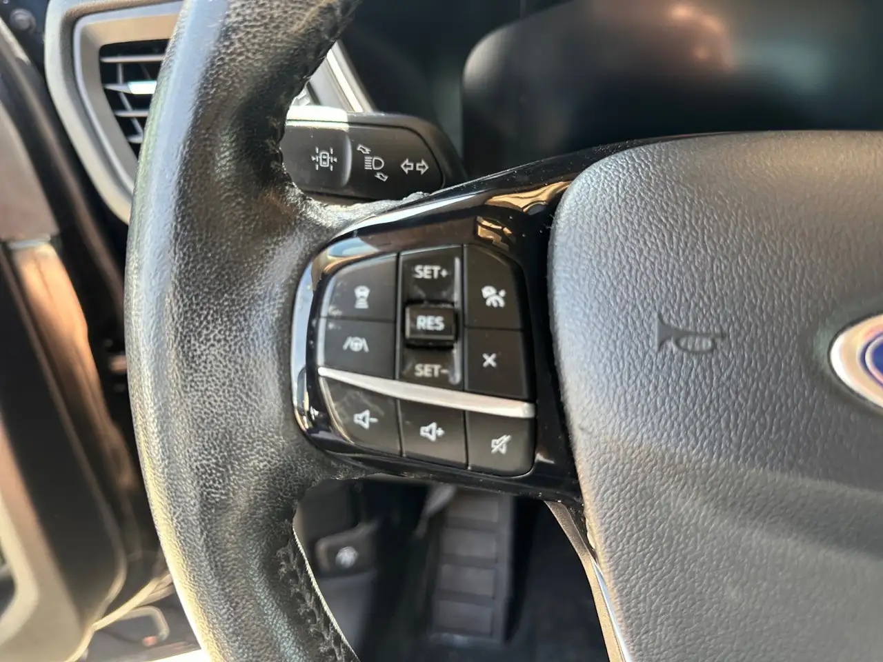 Ford Escape photo Ford Escape