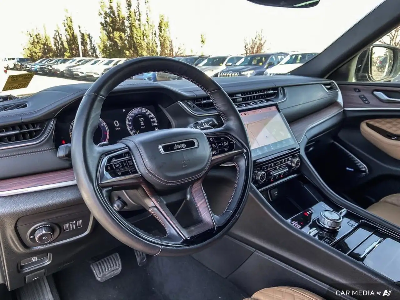 Jeep Grand Cherokee photo Jeep Grand Cherokee