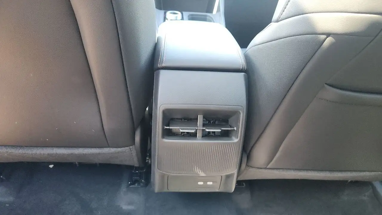 Jeep Cherokee photo Jeep Cherokee