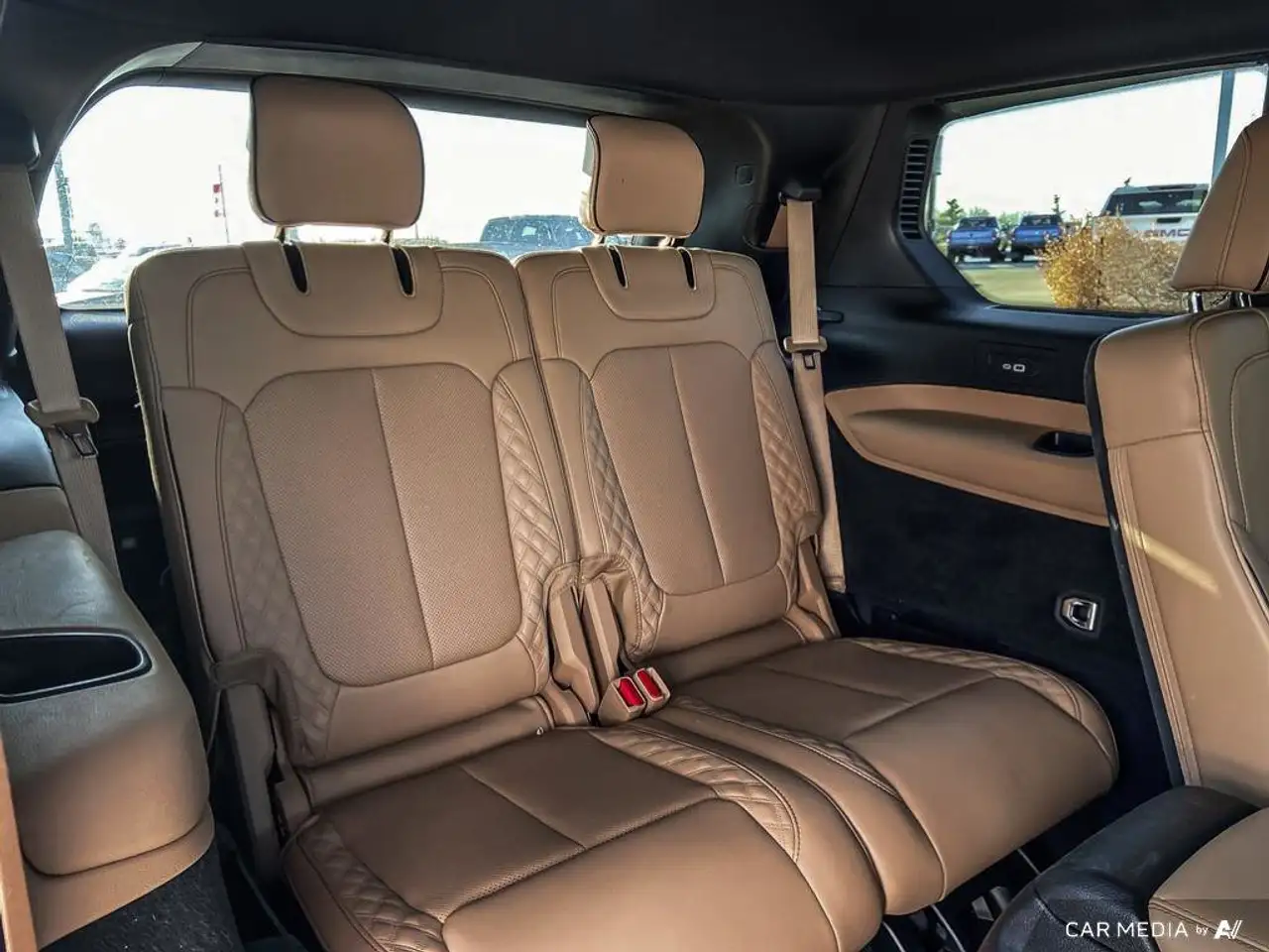 Jeep Grand Cherokee photo Jeep Grand Cherokee