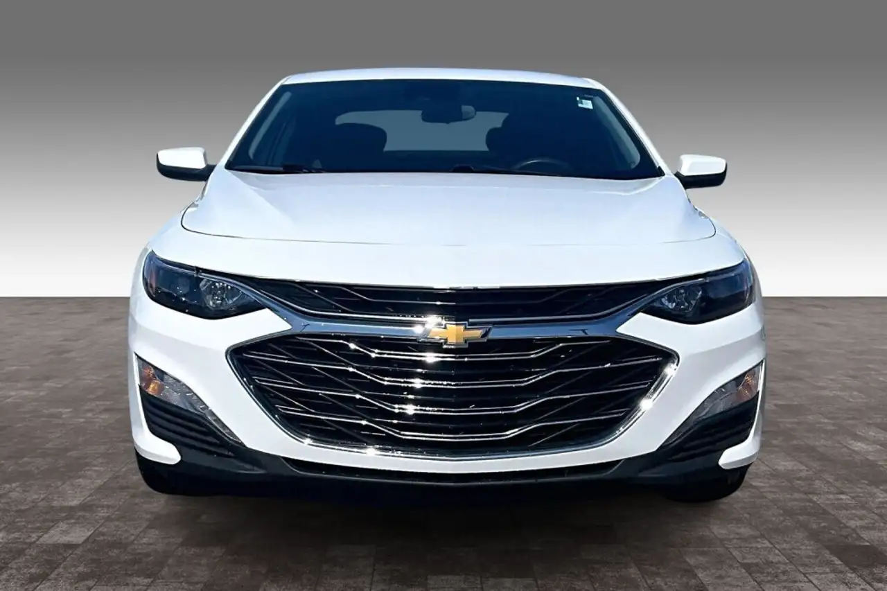 Chevrolet Malibu снимка Chevrolet Malibu