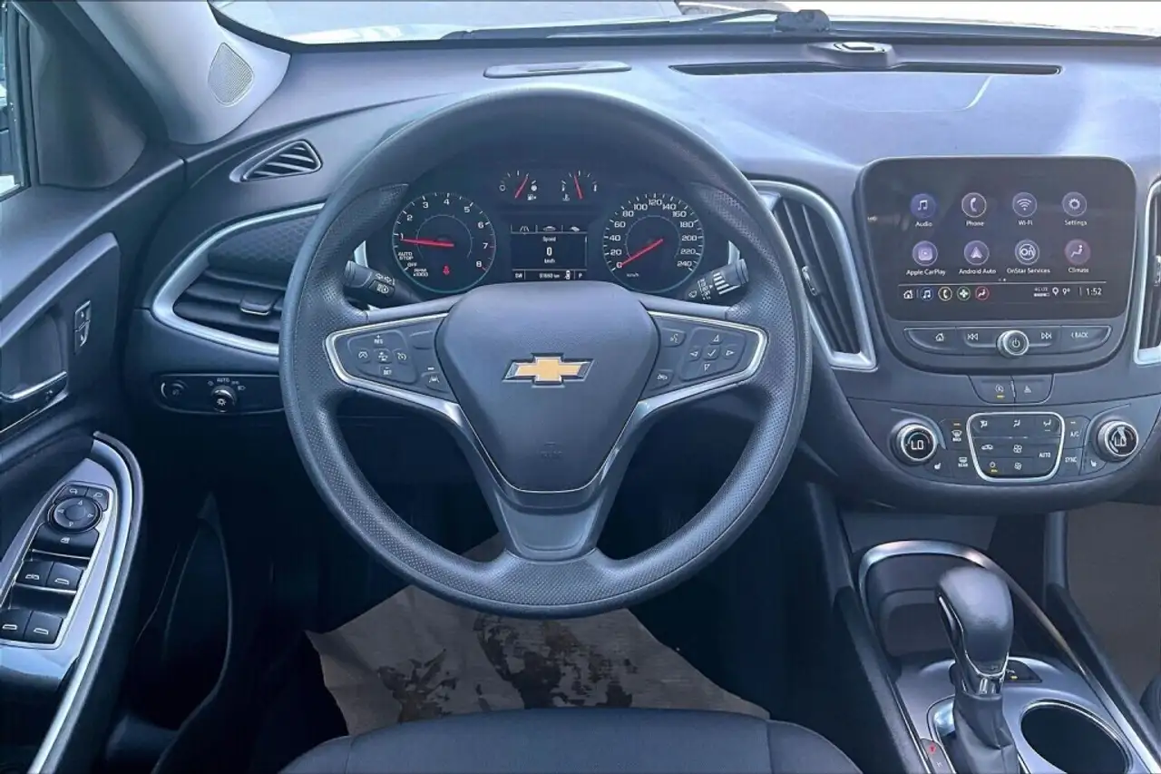 Chevrolet Malibu снимка Chevrolet Malibu