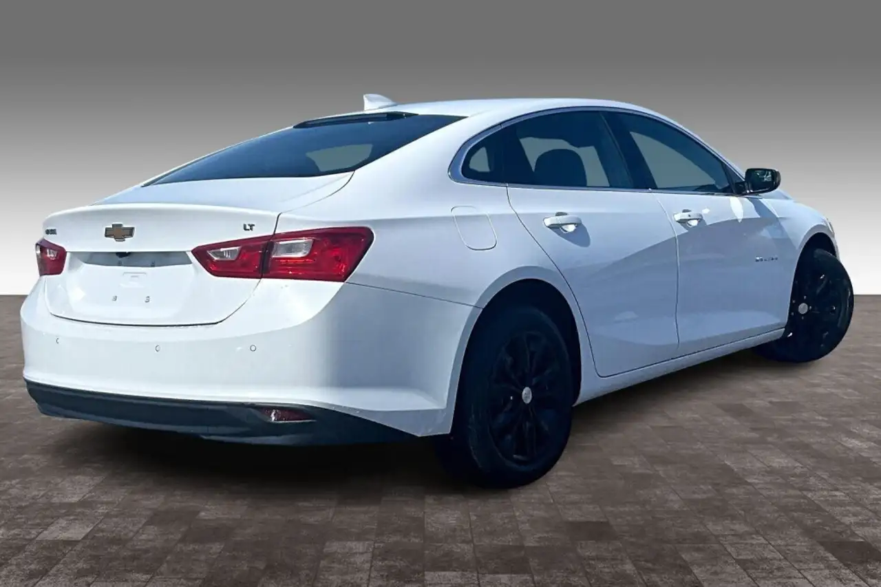 Chevrolet Malibu снимка Chevrolet Malibu