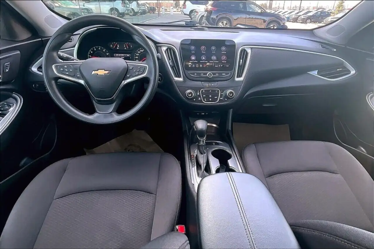 Chevrolet Malibu снимка Chevrolet Malibu