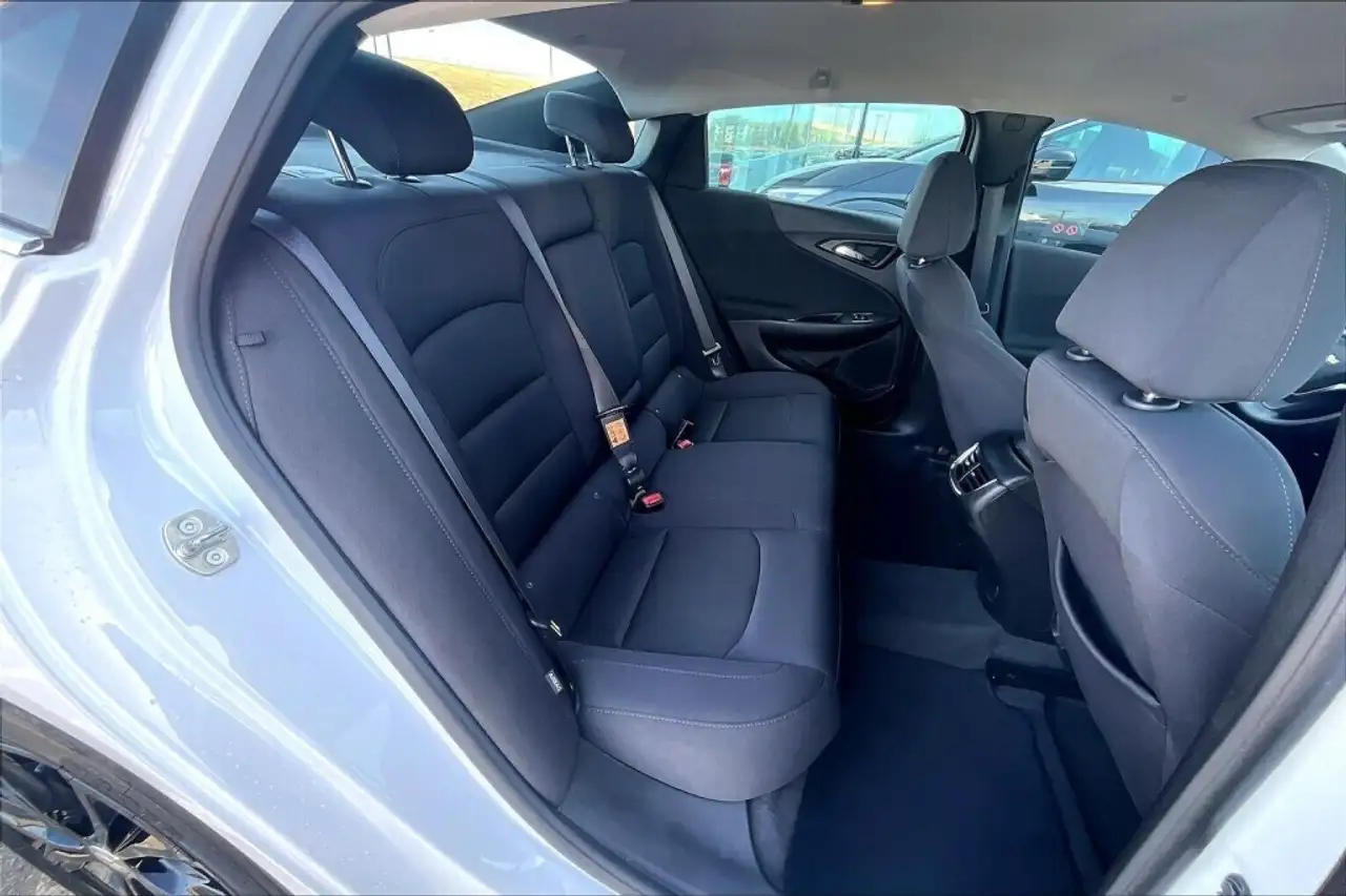 Chevrolet Malibu снимка Chevrolet Malibu