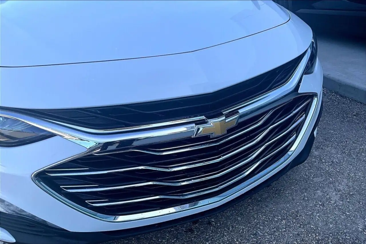 Chevrolet Malibu снимка Chevrolet Malibu
