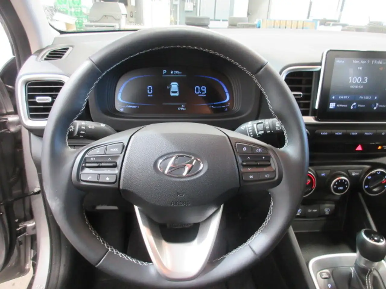 Hyundai Venue снимка Hyundai Venue