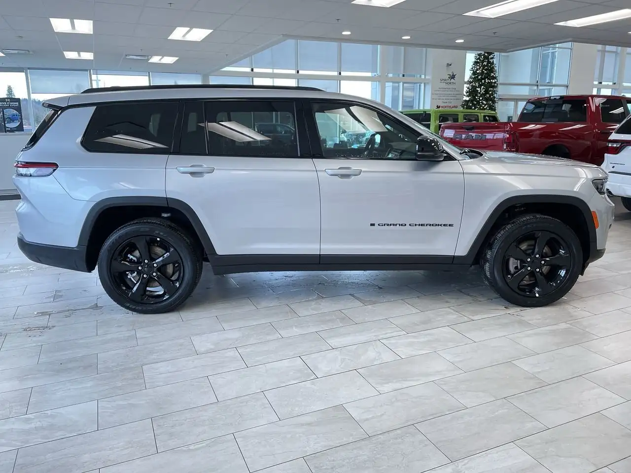 Jeep Grand Cherokee снимка Jeep Grand Cherokee