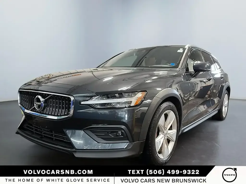 2019 Volvo V60 Cross Country