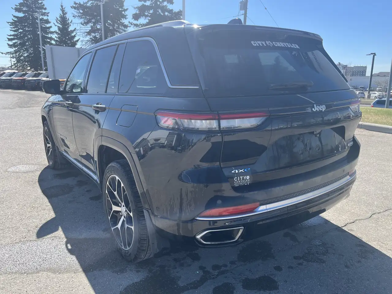 Jeep Grand Cherokee снимка Jeep Grand Cherokee