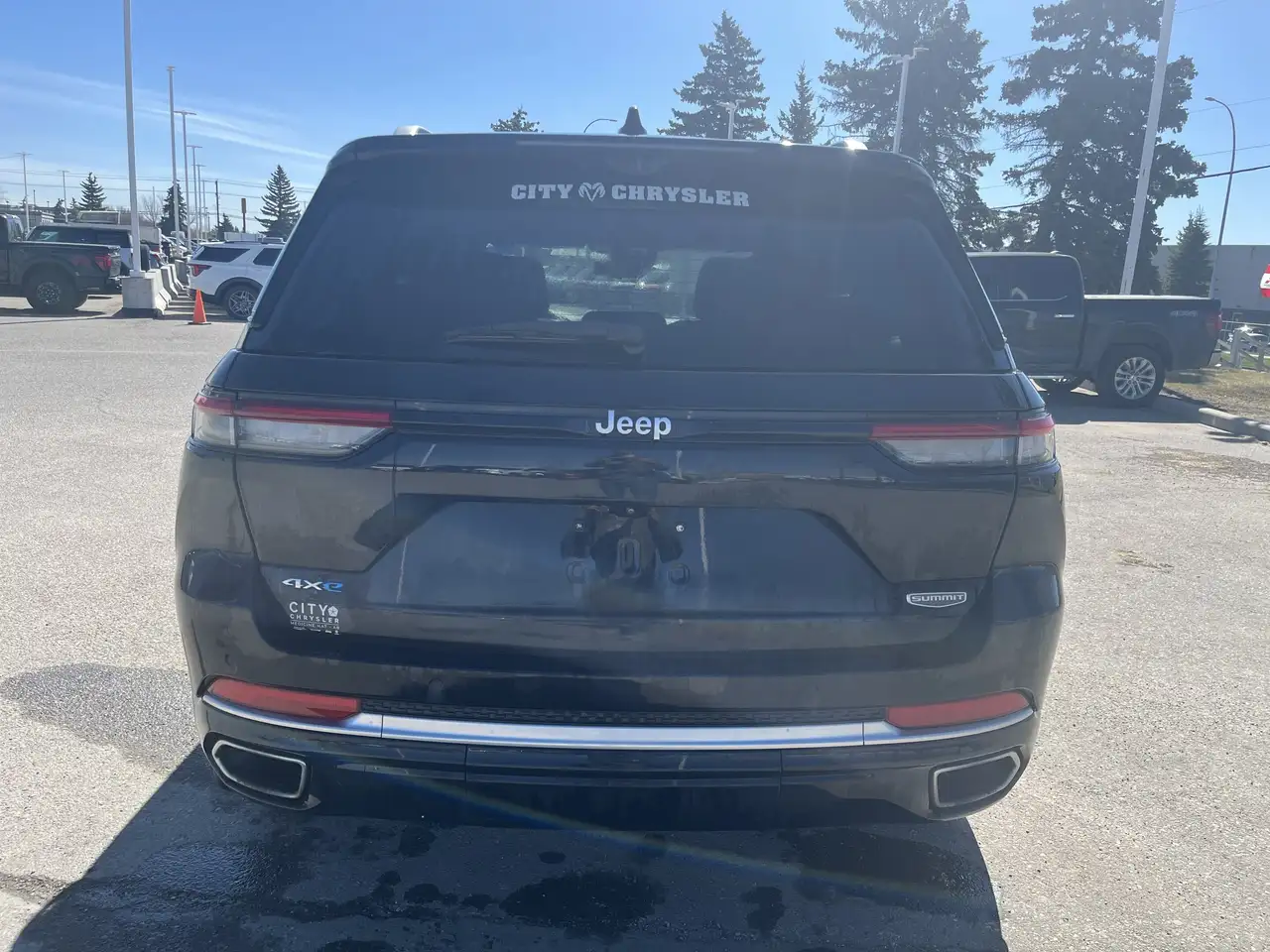 Jeep Grand Cherokee снимка Jeep Grand Cherokee