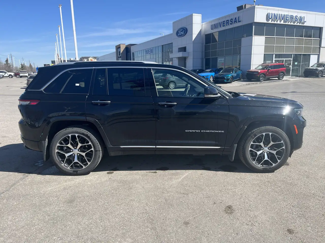 Jeep Grand Cherokee снимка Jeep Grand Cherokee