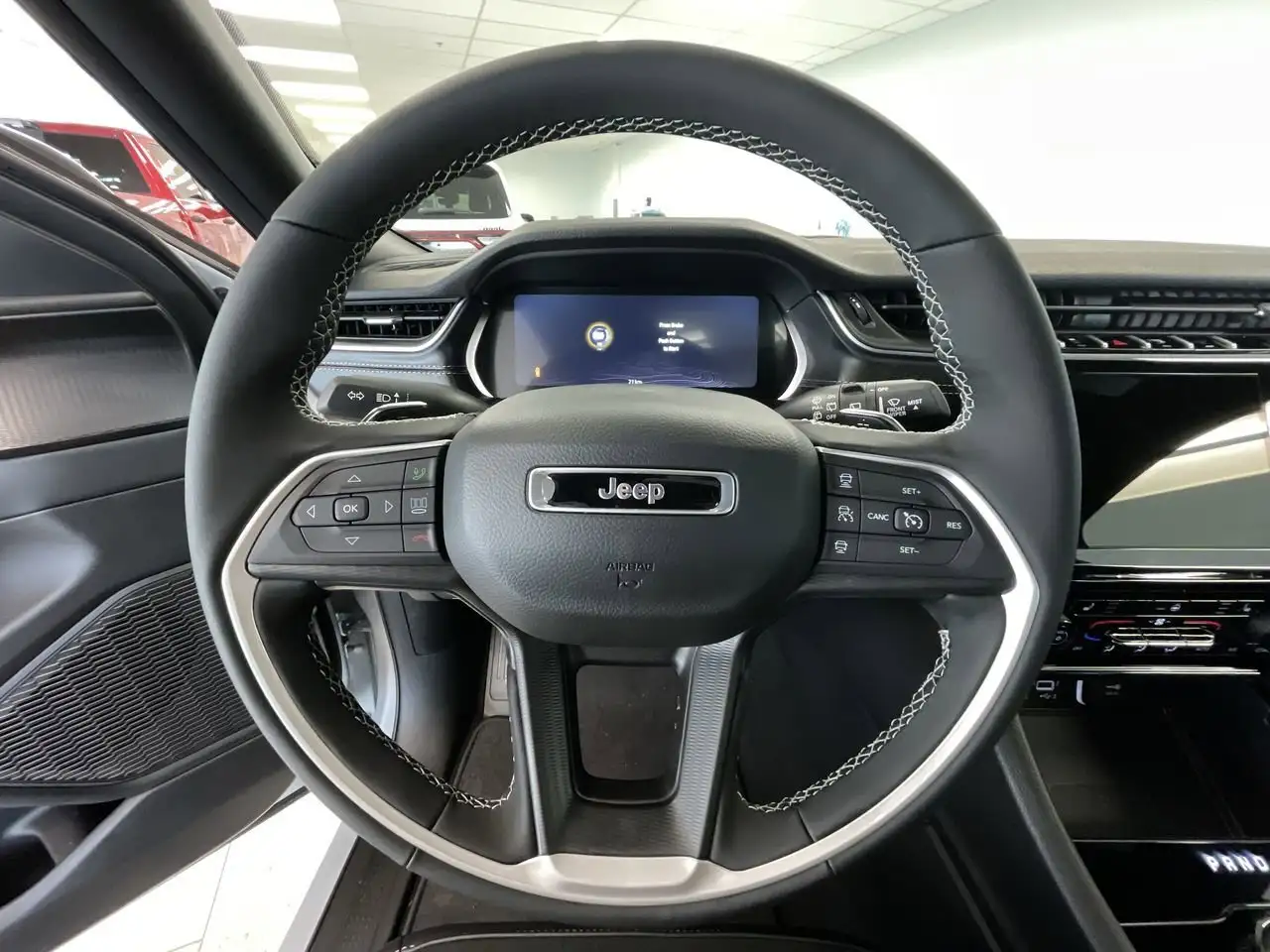 Jeep Grand Cherokee снимка Jeep Grand Cherokee