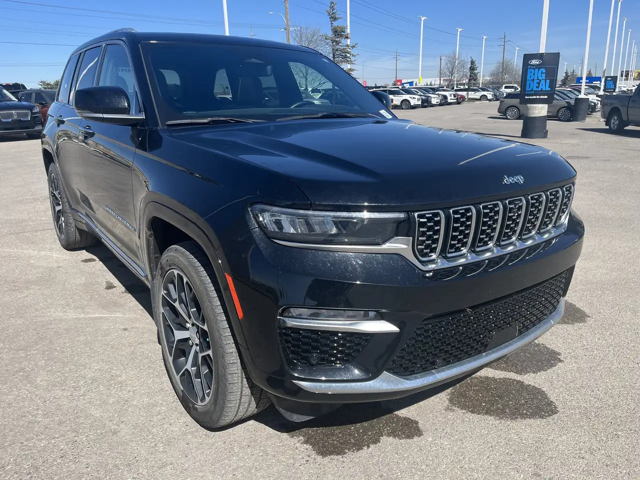 Jeep Grand Cherokee снимка Jeep Grand Cherokee