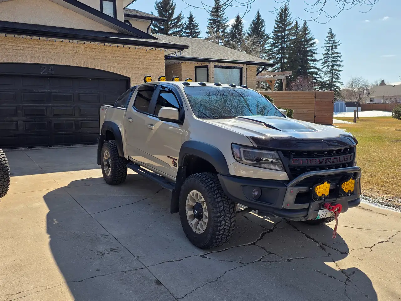 Chevrolet Colorado снимка Chevrolet Colorado