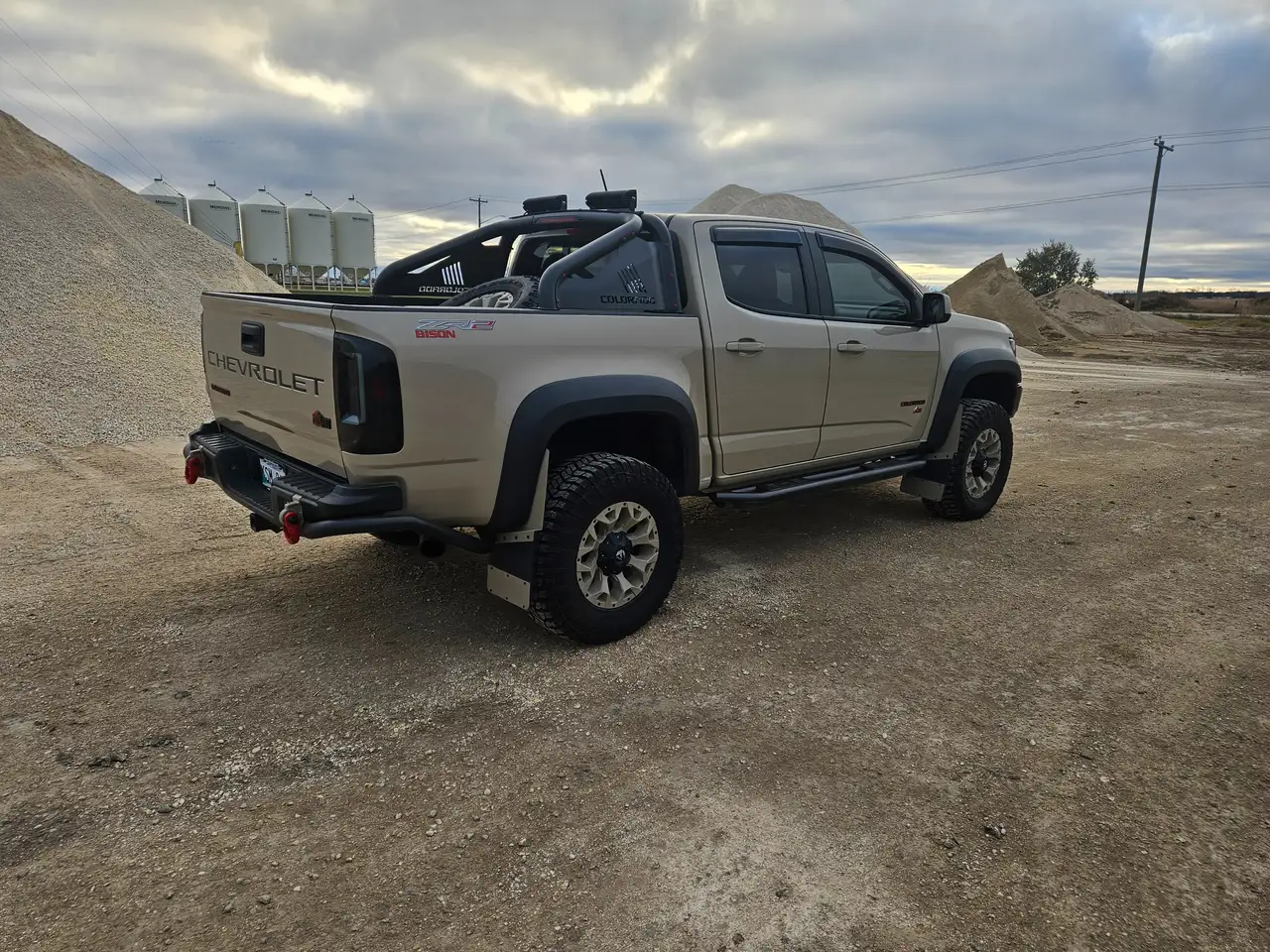 Chevrolet Colorado снимка Chevrolet Colorado