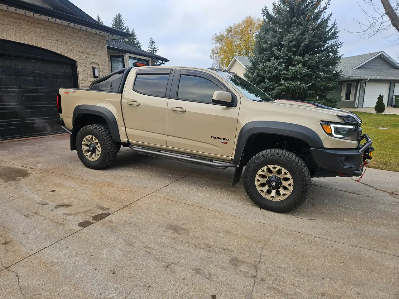 Chevrolet Colorado снимка Chevrolet Colorado
