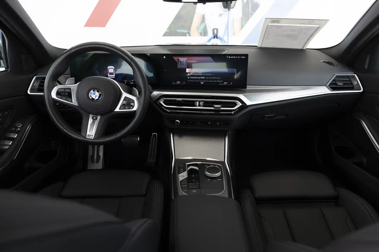 BMW 3 Series photo BMW 3 Series