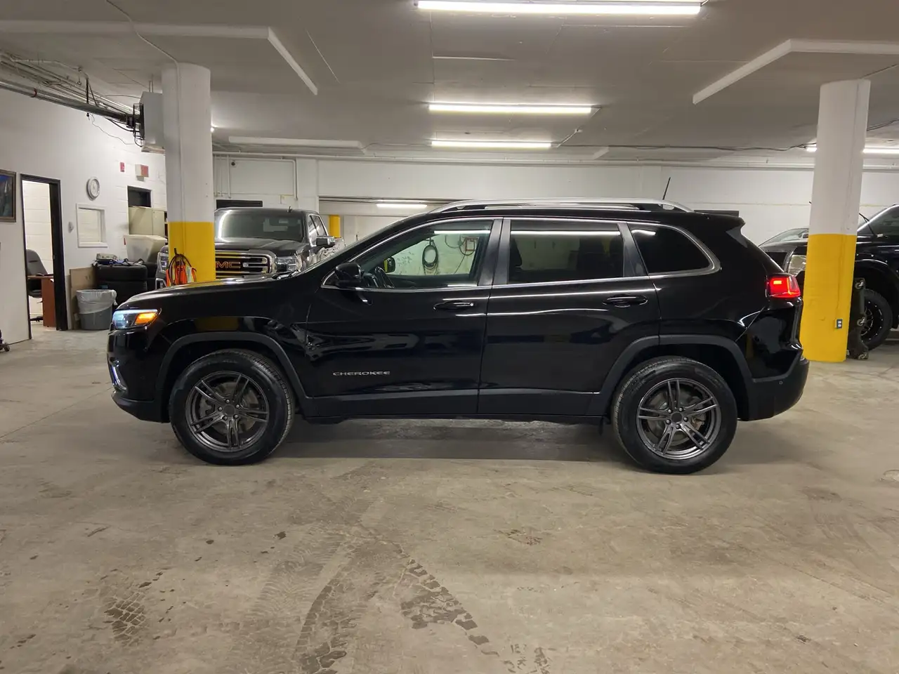 Jeep Cherokee fotografie Jeep Cherokee