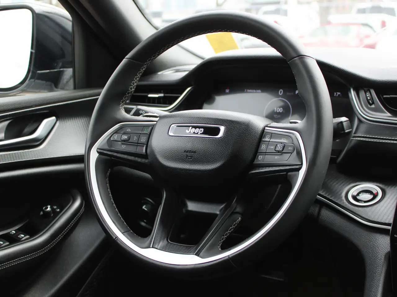 Jeep Grand Cherokee снимка Jeep Grand Cherokee