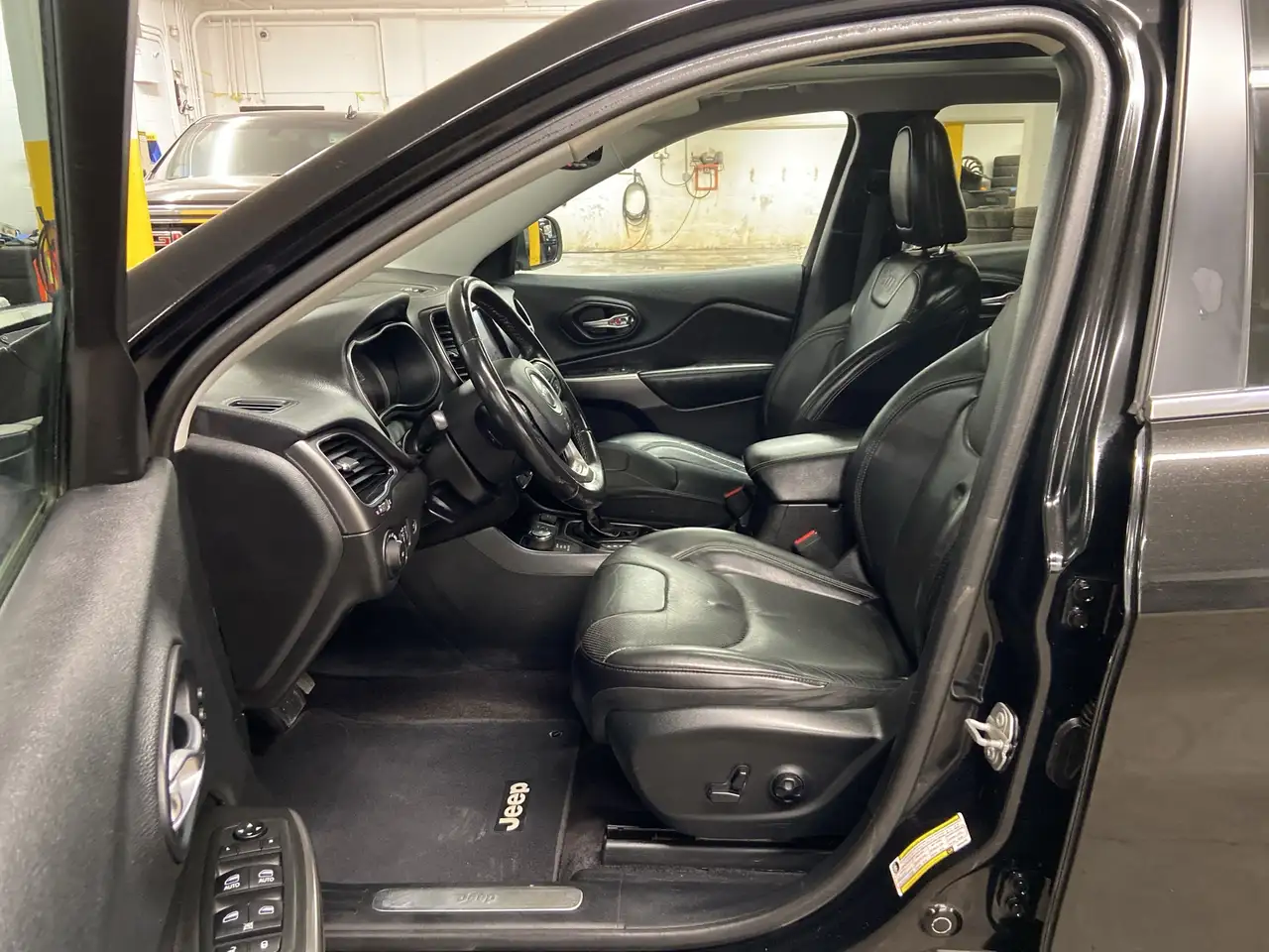 Jeep Cherokee fotografie Jeep Cherokee