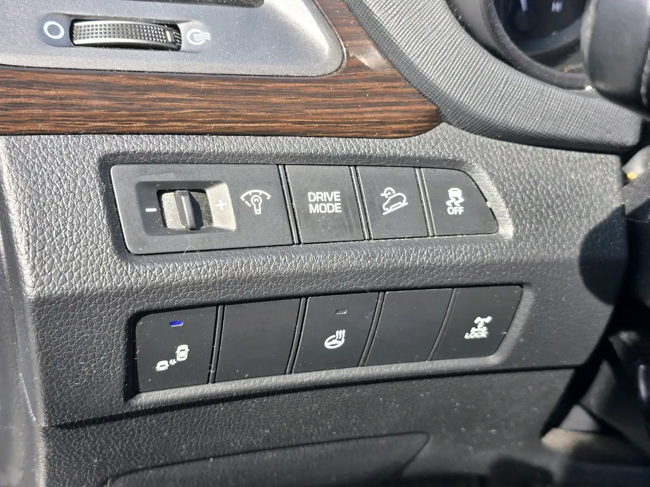 Hyundai SANTA FE снимка Hyundai SANTA FE