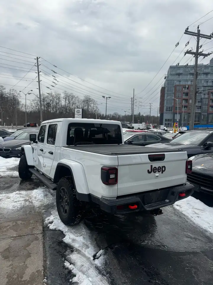 Jeep Gladiator снимка Jeep Gladiator
