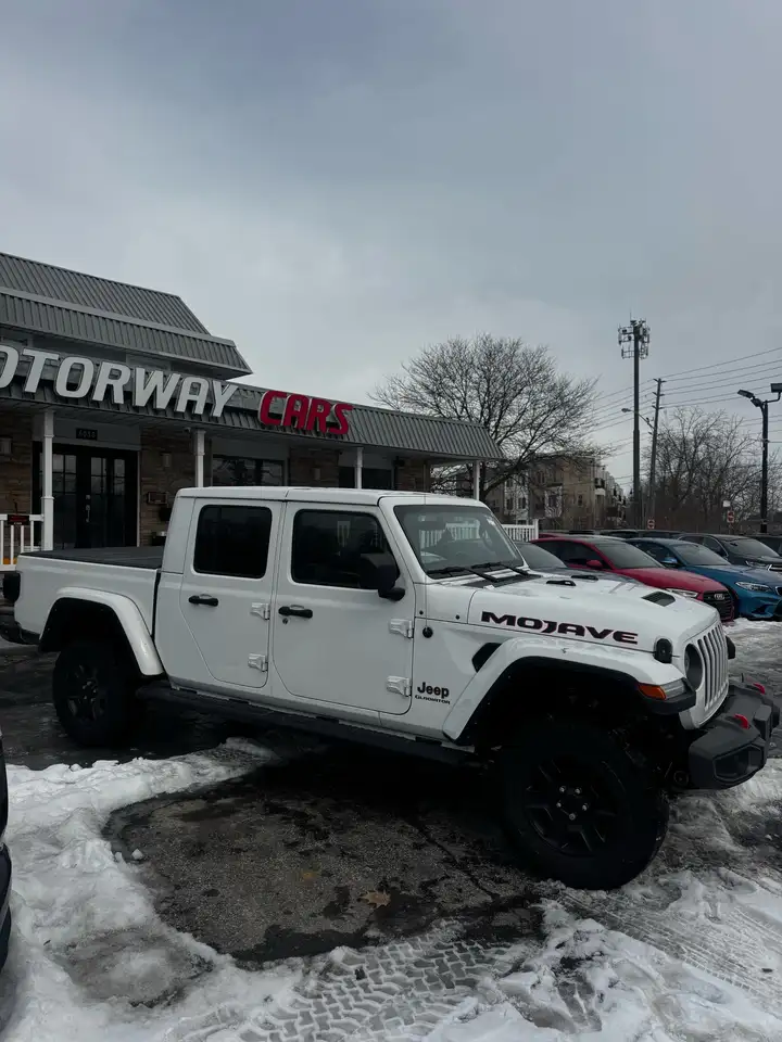 Jeep Gladiator снимка Jeep Gladiator