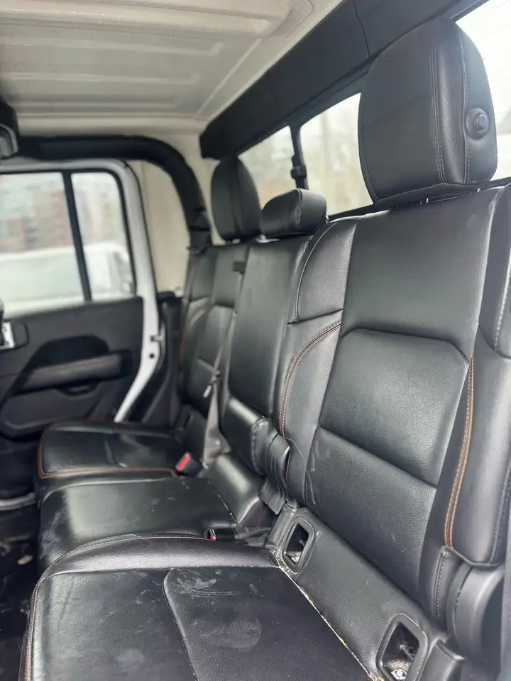 Jeep Gladiator снимка Jeep Gladiator