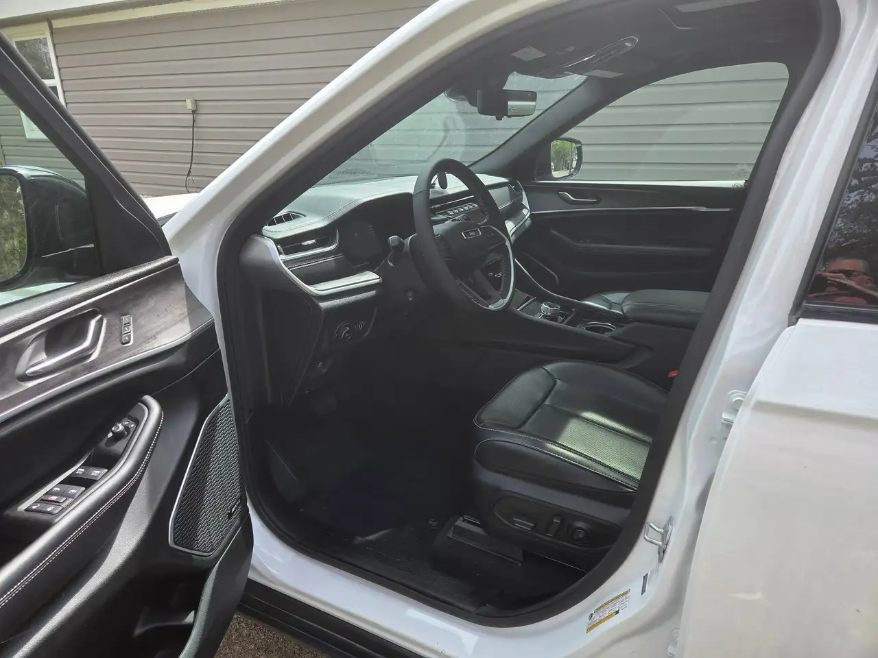 Jeep Grand Cherokee снимка Jeep Grand Cherokee