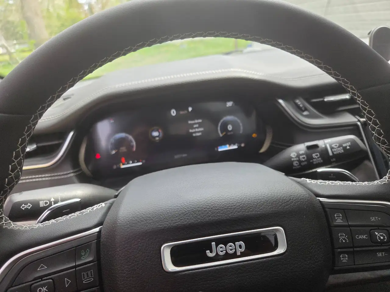 Jeep Grand Cherokee снимка Jeep Grand Cherokee