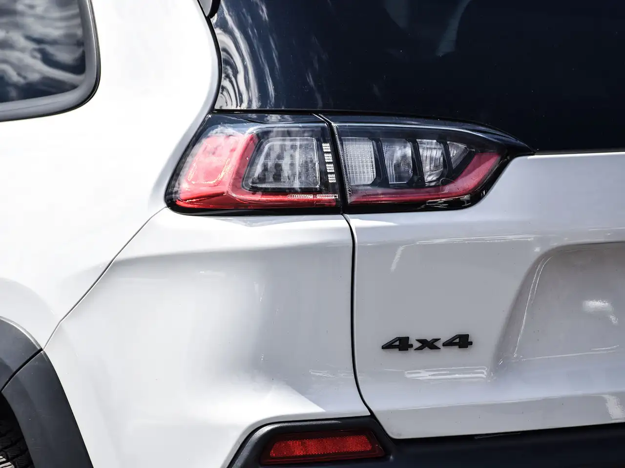 Jeep Cherokee photo Jeep Cherokee