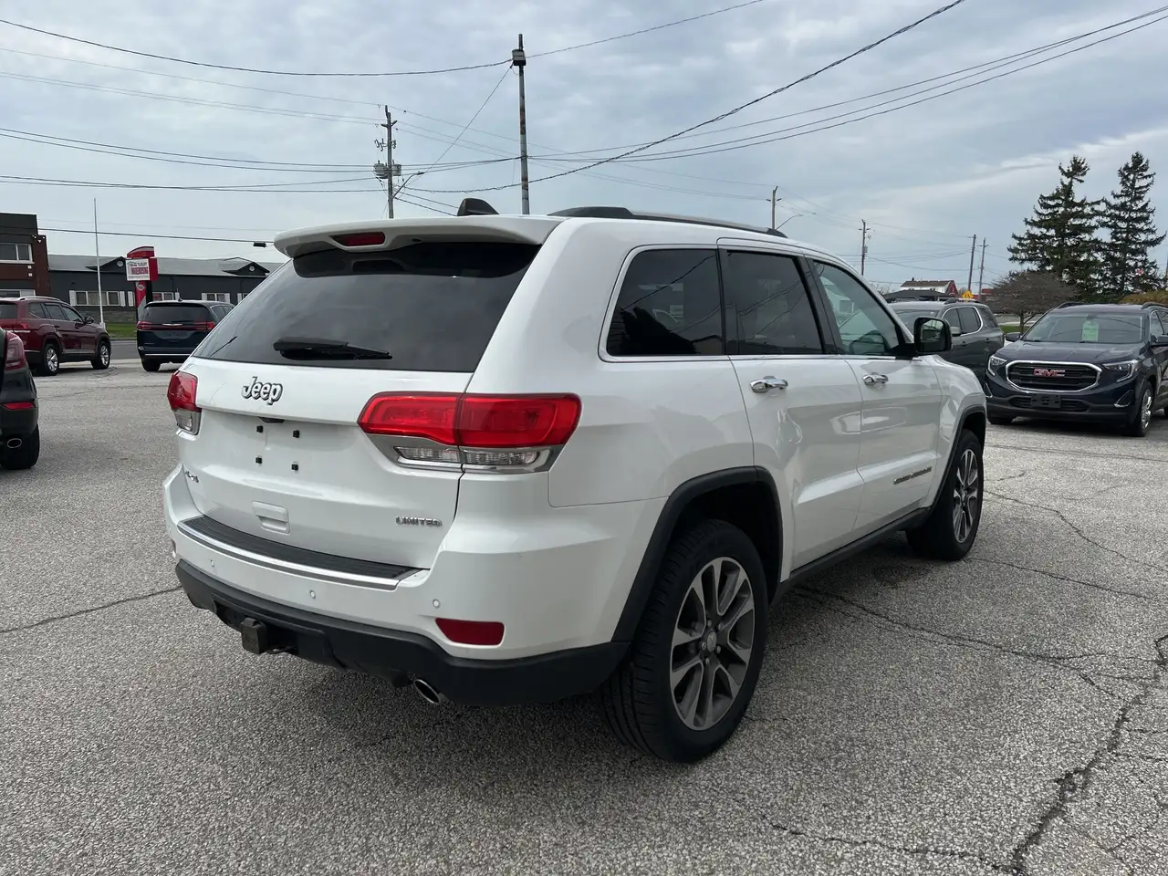 Jeep Grand Cherokee photo Jeep Grand Cherokee