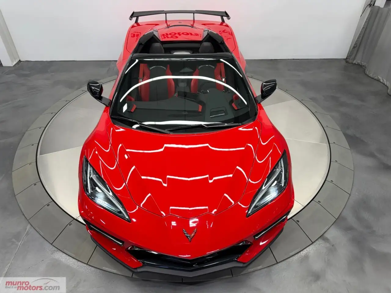 Chevrolet Corvette снимка Chevrolet Corvette