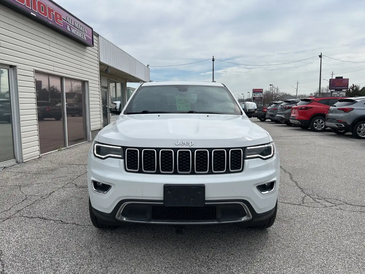 Jeep Grand Cherokee photo Jeep Grand Cherokee