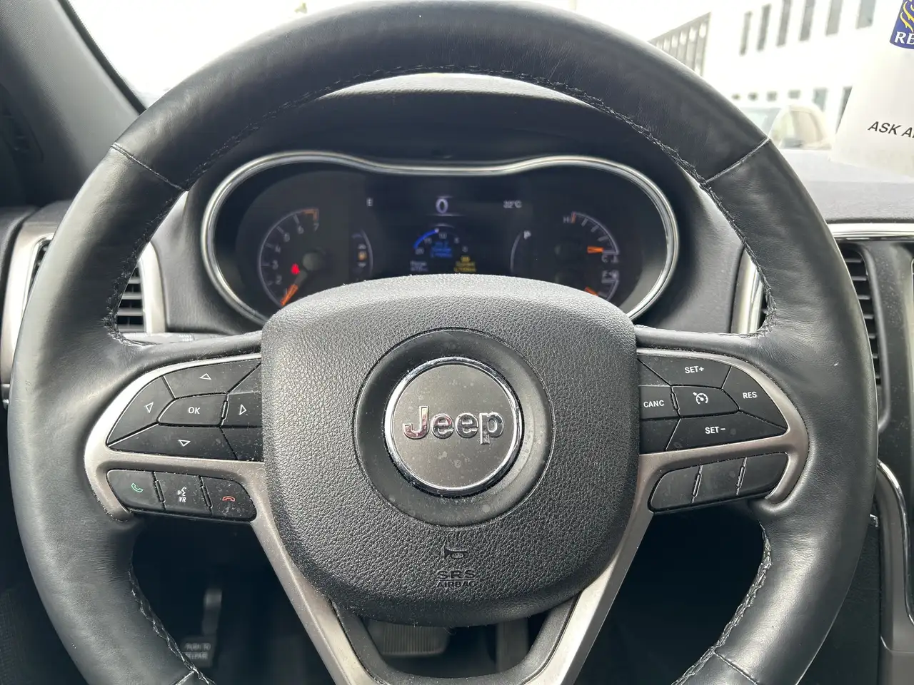 Jeep Grand Cherokee photo Jeep Grand Cherokee