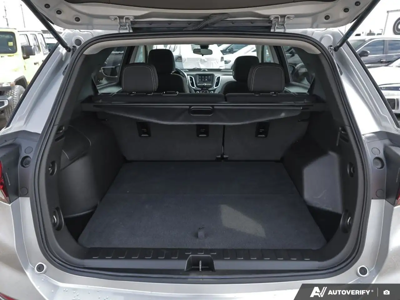 Chevrolet Equinox photo Chevrolet Equinox