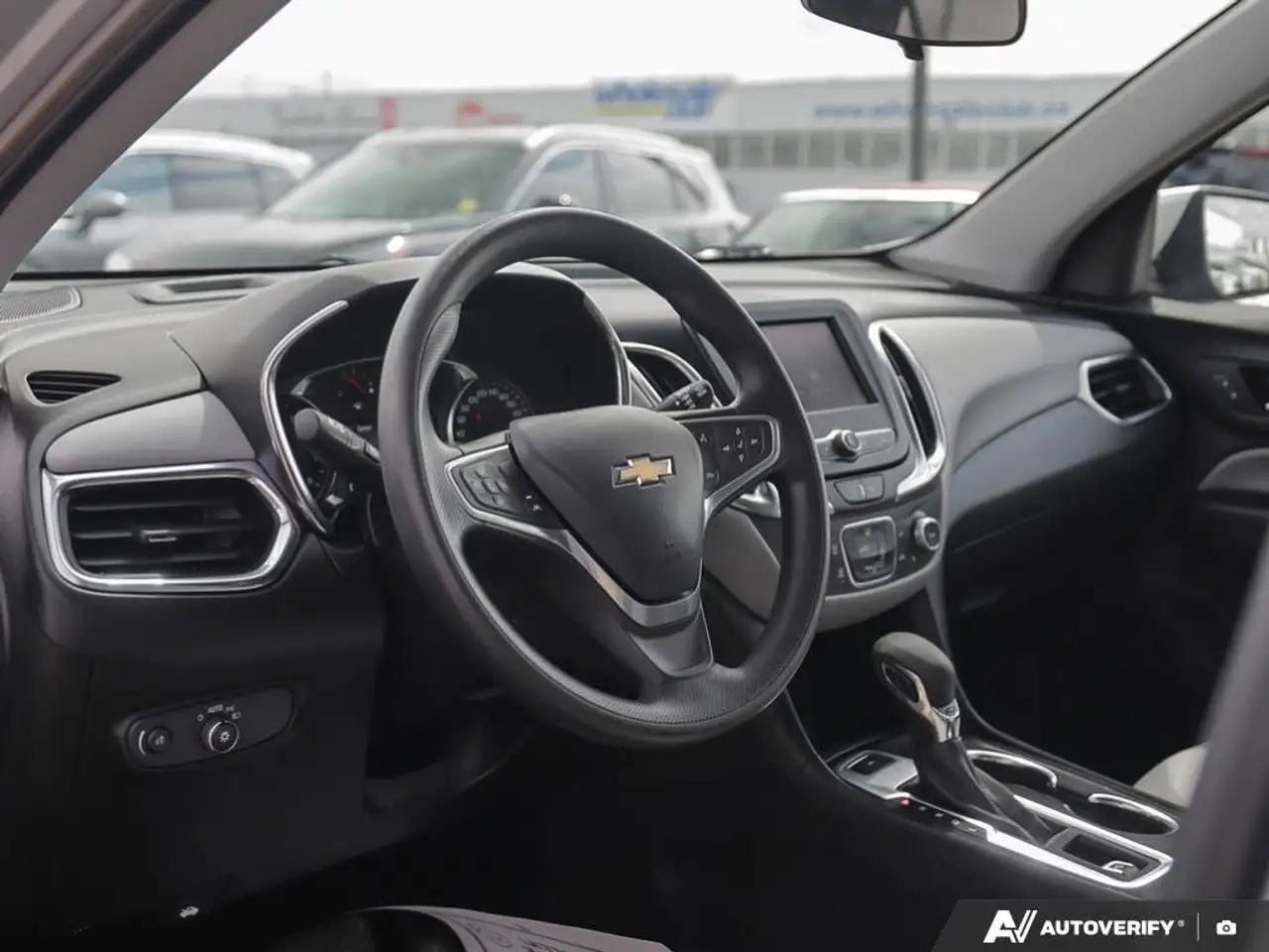 Chevrolet Equinox photo Chevrolet Equinox