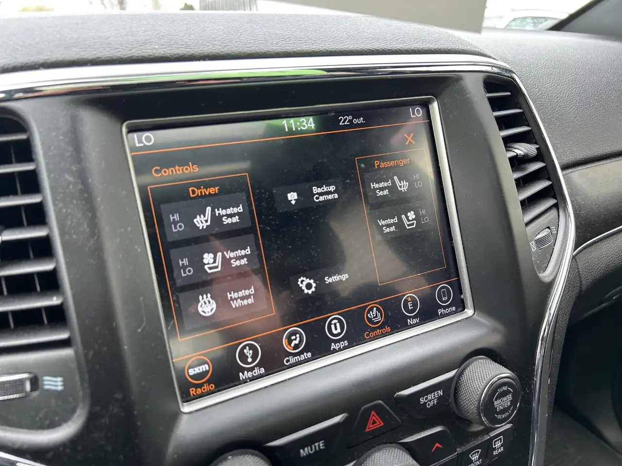 Jeep Grand Cherokee photo Jeep Grand Cherokee
