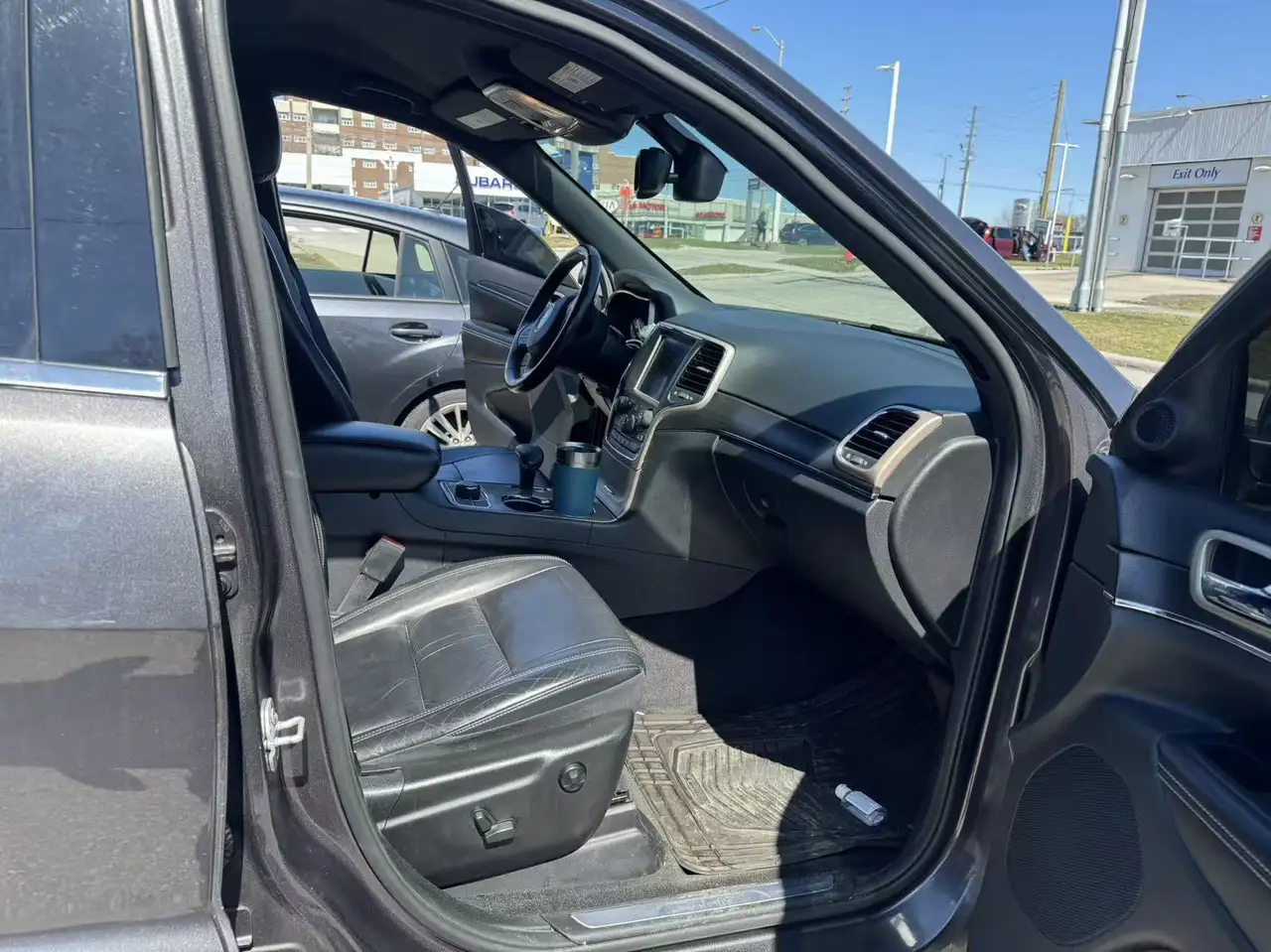 Jeep Grand Cherokee снимка Jeep Grand Cherokee