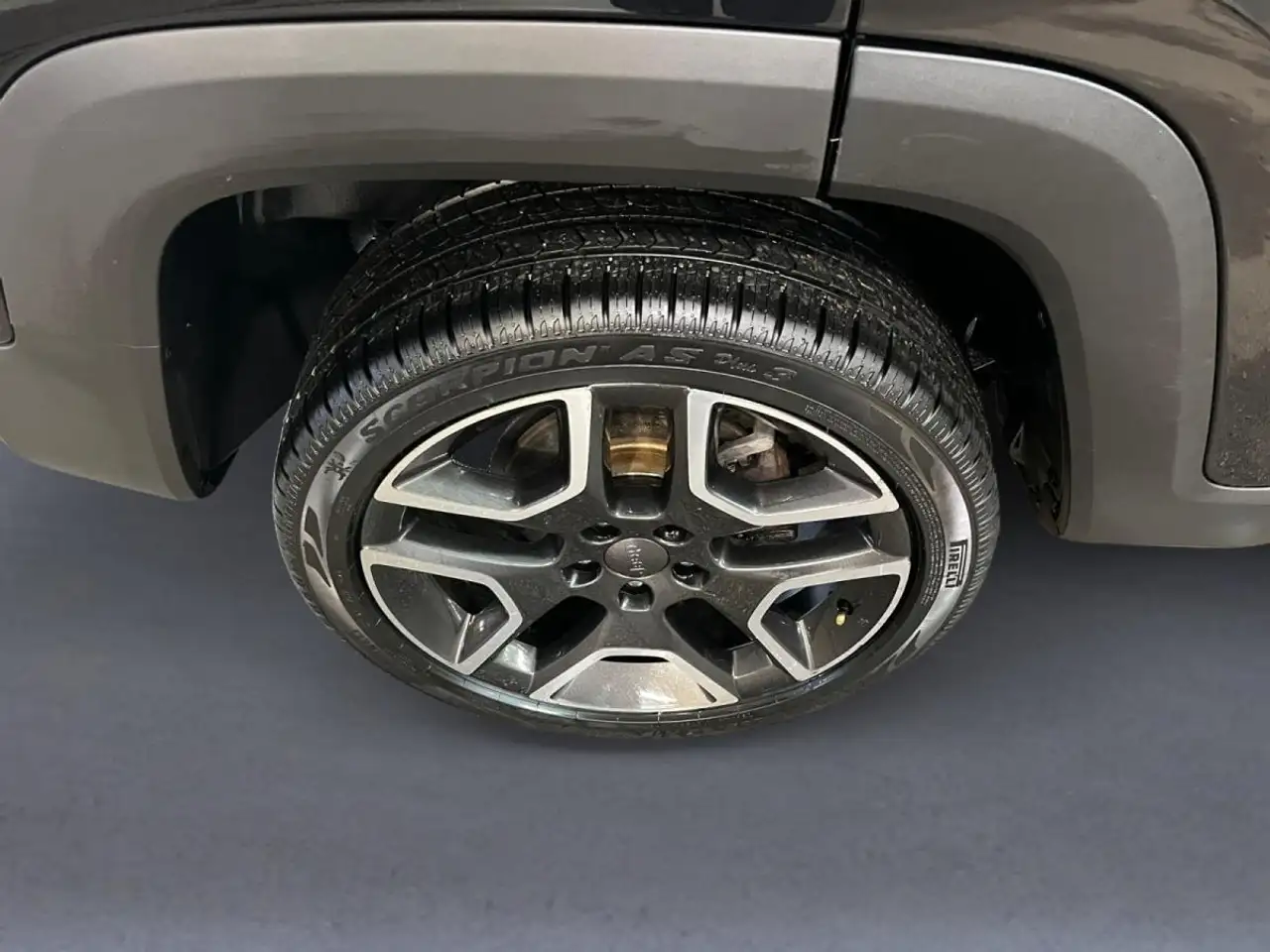 Jeep Renegade снимка Jeep Renegade