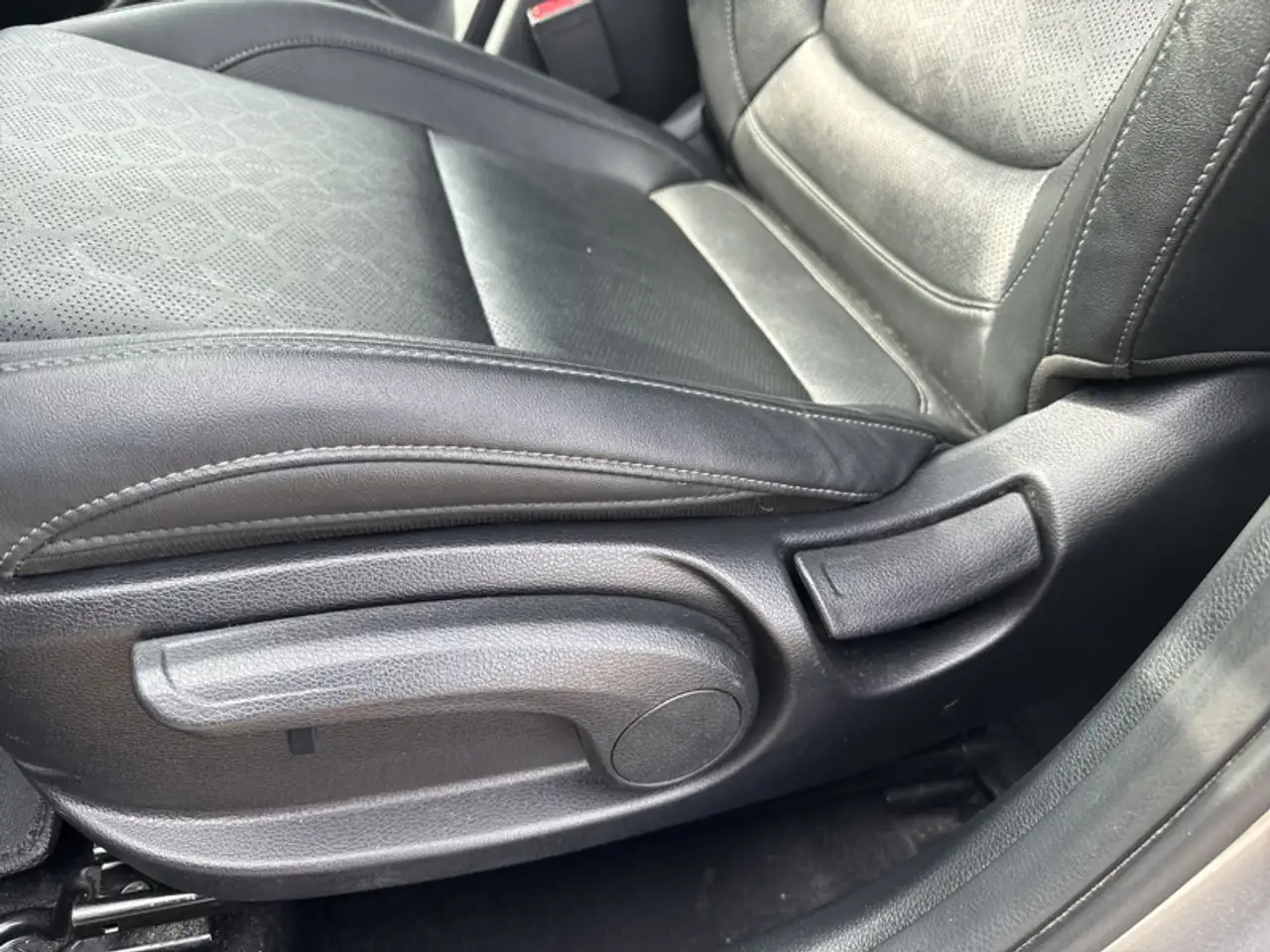Kia Seltos снимка Kia Seltos