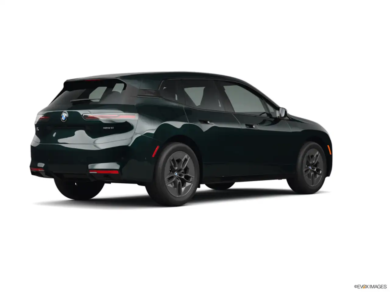 BMW iX снимка BMW iX