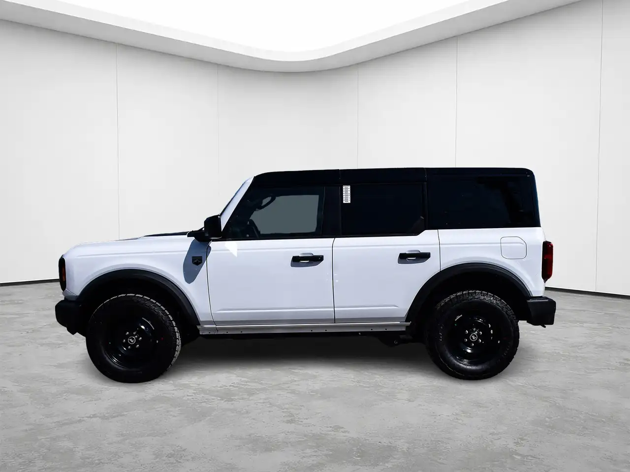 Ford Bronco photo Ford Bronco
