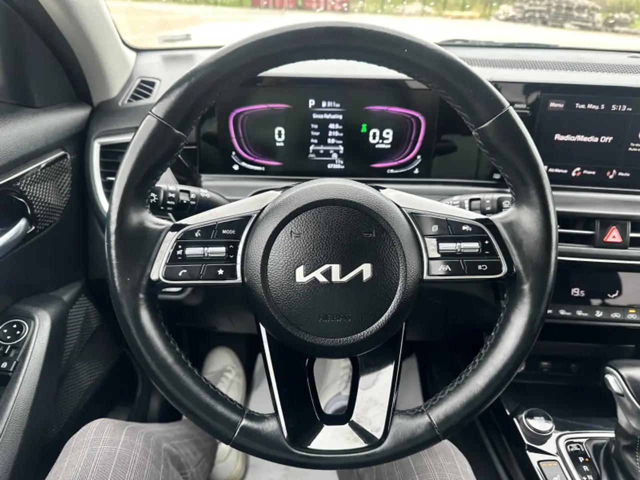 Kia Seltos снимка Kia Seltos